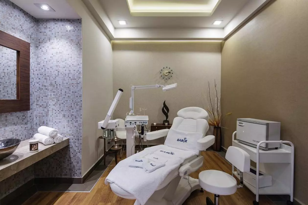 960731DOUBLETREEHILTON_SHABAVIZ (8).jpg